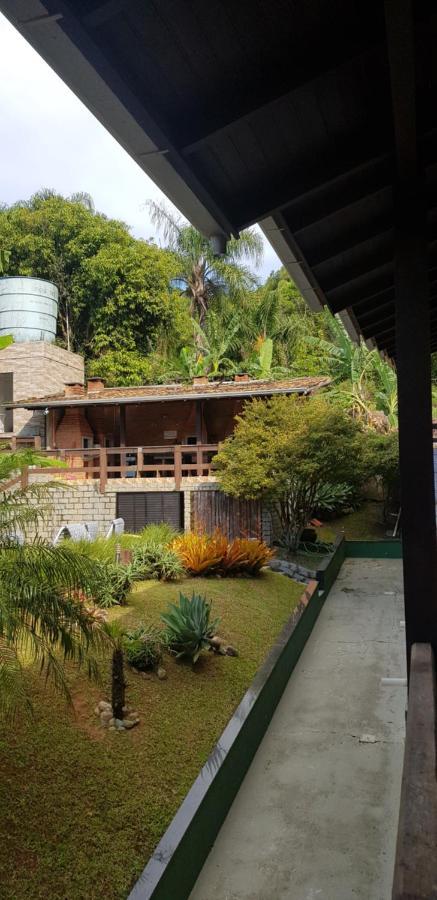 Pousada Guaruja Бомбиньяс Экстерьер фото